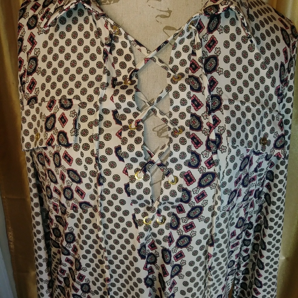 🆕Bcbg blouse - Picture 7 of 7